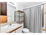 2555 Hughes Dr - Photo 17