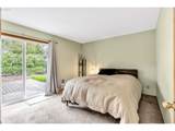 2555 Hughes Dr - Photo 18