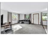 2555 Hughes Dr - Photo 6
