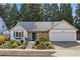 922 Travis Dr - Photo 1