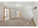 922 Travis Dr - Photo 12