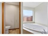 922 Travis Dr - Photo 13