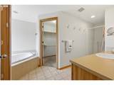 922 Travis Dr - Photo 14