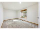 922 Travis Dr - Photo 17