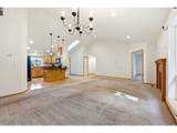 922 Travis Dr - Photo 7