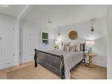 7824 Yamhill St - Photo 18