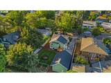 7824 Yamhill St - Photo 32