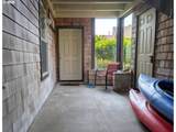 1070 Bay St - Photo 36