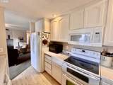 1070 Bay St - Photo 6