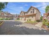 2025 Elm St - Photo 2