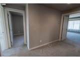 2675 Essex Ave - Photo 29