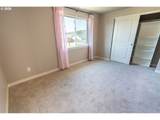 2675 Essex Ave - Photo 32