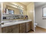 1060 Garfield Ave - Photo 15