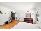 1811 Couch St - Photo 16