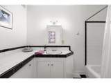 1811 Couch St - Photo 24