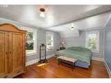 938 Oak St - Photo 21