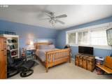 938 Oak St - Photo 25