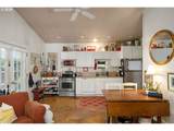 938 Oak St - Photo 32