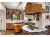 938 Oak St - Photo 6