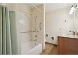 866 Fleming Ave - Photo 16