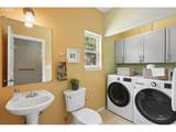 550 Knott St - Photo 4