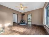 215 Cypress Ave - Photo 4