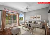16653 Paddington Dr - Photo 11