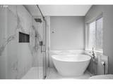 16653 Paddington Dr - Photo 27