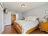 5565 Evergreen Blvd - Photo 19