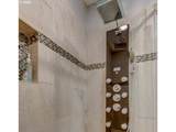 5565 Evergreen Blvd - Photo 23