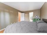 17660 Shorewood Dr - Photo 13
