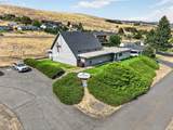 1122 Oak St - Photo 1