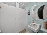 1122 Oak St - Photo 15