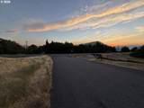 320 Klickitat Ave - Photo 13