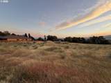 320 Klickitat Ave - Photo 8