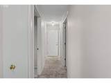 2160 Santiam Dr - Photo 15