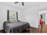 411 8TH St - Photo 15