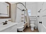 411 8TH St - Photo 16