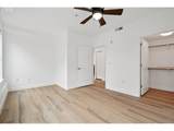 6299 Carillion Dr - Photo 16