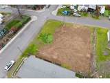 304 Humboldt St - Photo 10