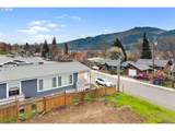304 Humboldt St - Photo 17