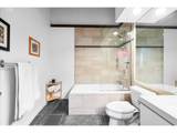 1011 Glisan St - Photo 17