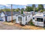 12726 Division St - Photo 3