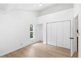 7048 Glacier Dr - Photo 11