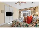 305 Montgomery St - Photo 12