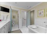 305 Montgomery St - Photo 16