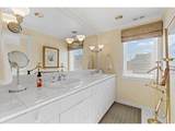 305 Montgomery St - Photo 29