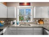 29800 Riverview Dr - Photo 13