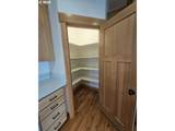 670 Hillsdale St - Photo 20