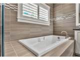 15243 Seine Dr - Photo 38